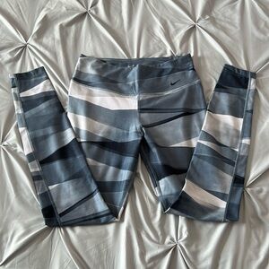 Nike Dri-Fit Leggings Women’s Size Large